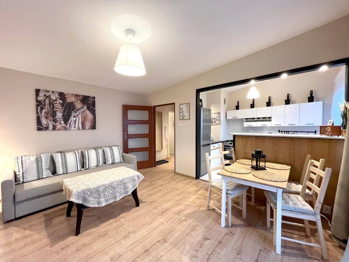 14 Gdynia Centrum - Apartament Mieszkanie Dla 4 Os Esterno foto
